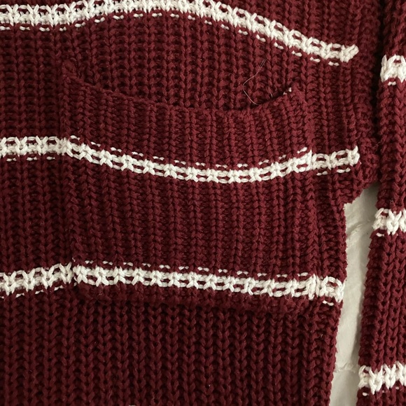 American eagle burgundy/white striped sweater - Picture 2 of 4